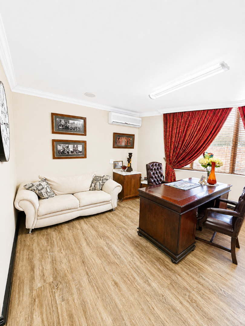 4 Bedroom Property for Sale in Wilkoppies North West